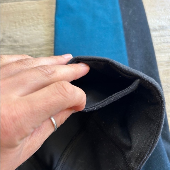 Under Armor black and blue ombre high rise leggings - Picture 4 of 4